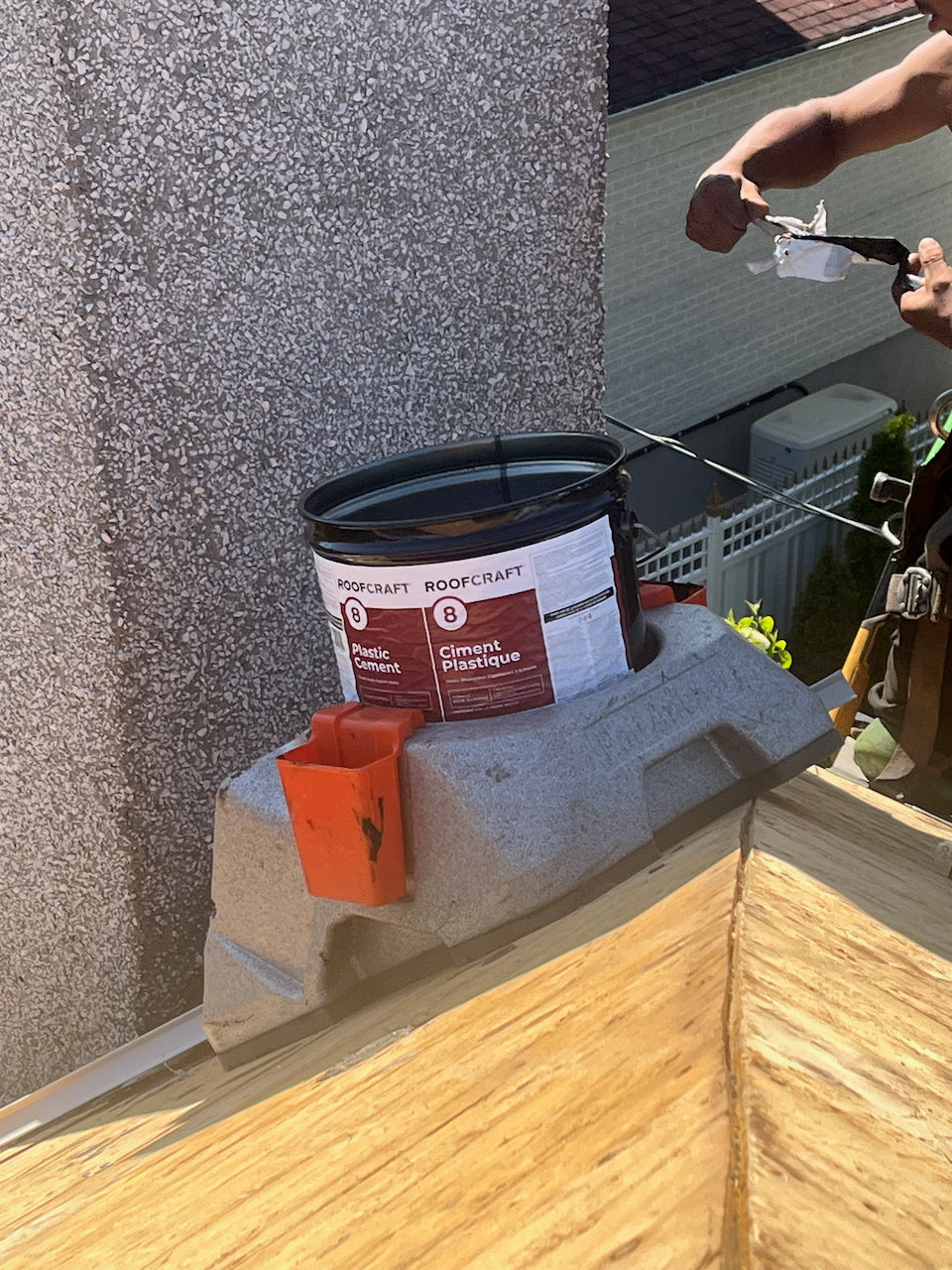 Pail Anchor Complete (with 1 Trowel Cup & 1 Tool Cup)